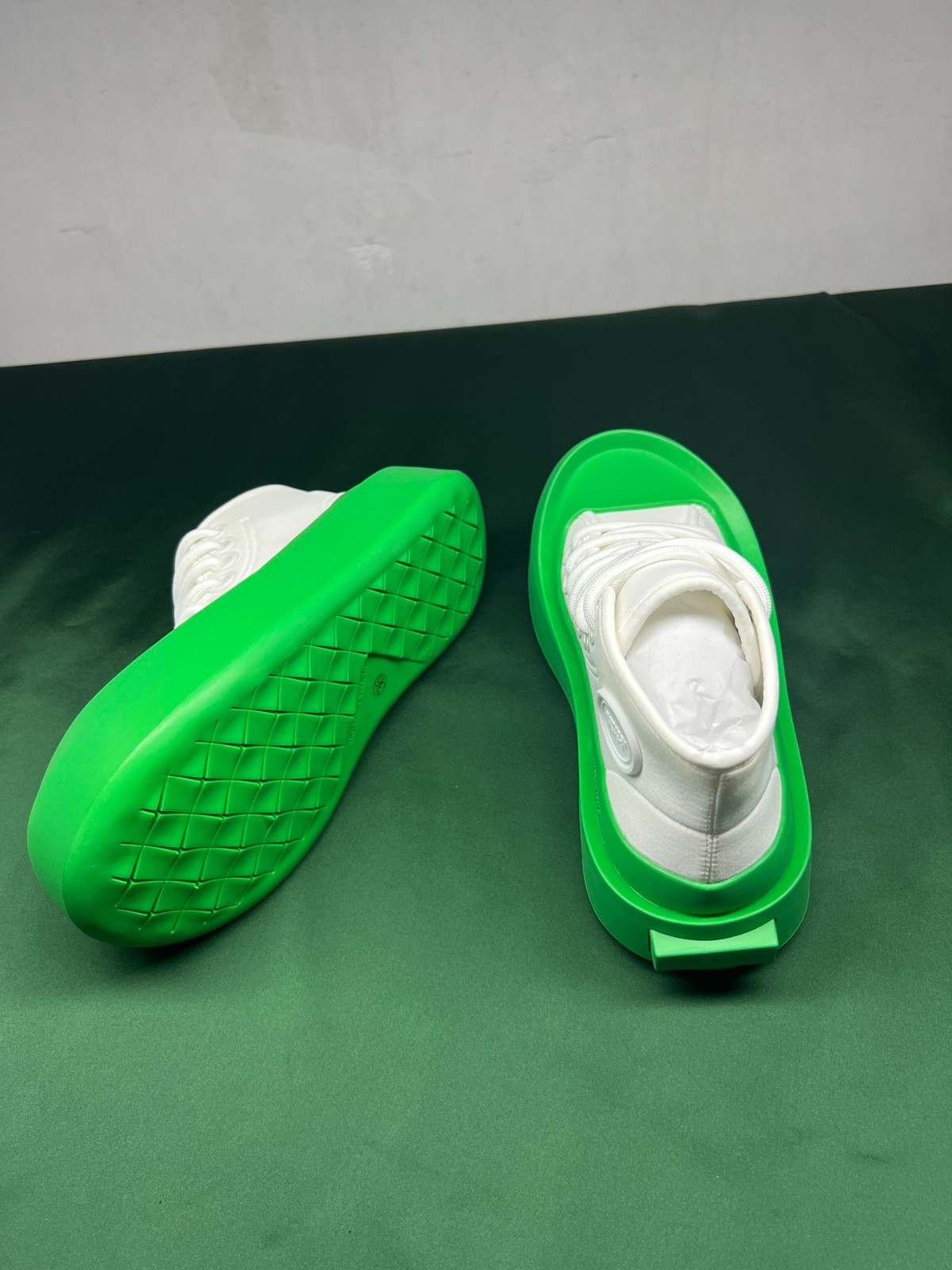 032 032#027-BV-Shoes-03-2023SS