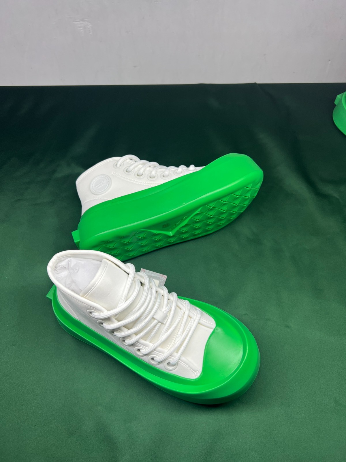 032 032#027-BV-Shoes-03-2023SS