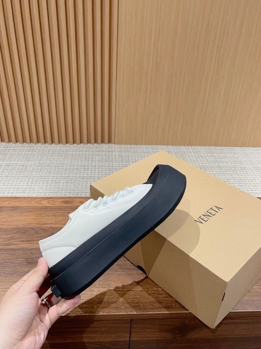 028 028#027-BV-Shoes-03-2023SS