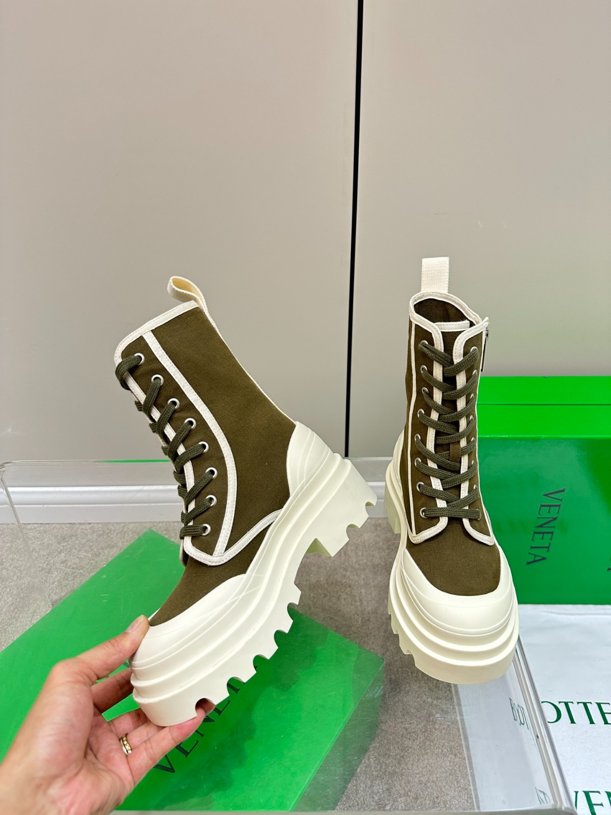 026 026#027-BV-Shoes-03-2023SS