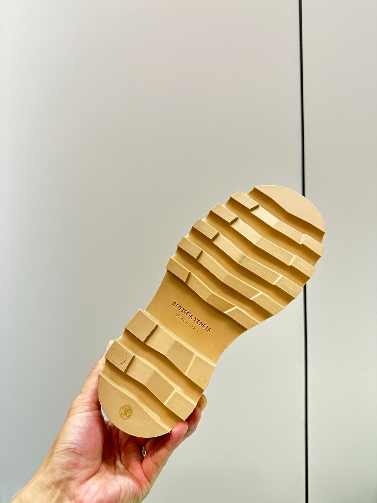 025 025#027-BV-Shoes-03-2023SS