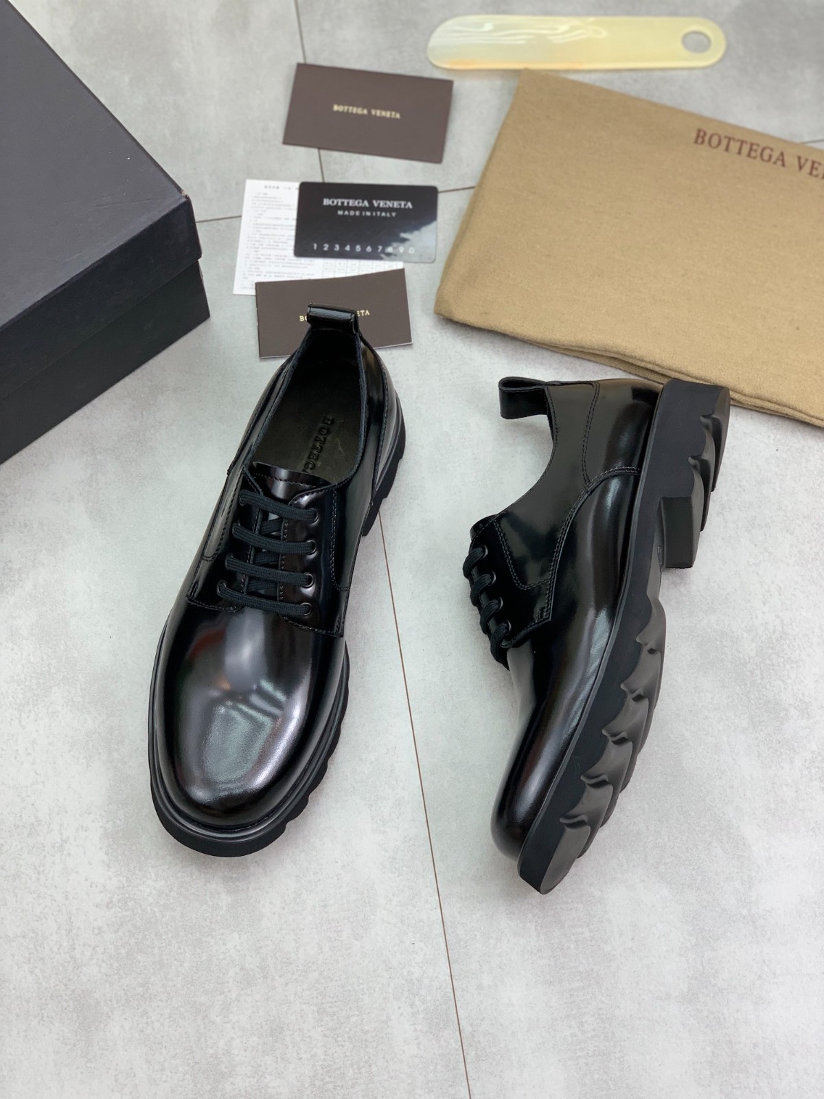 022 022#027-BV-Shoes-03-2023SS