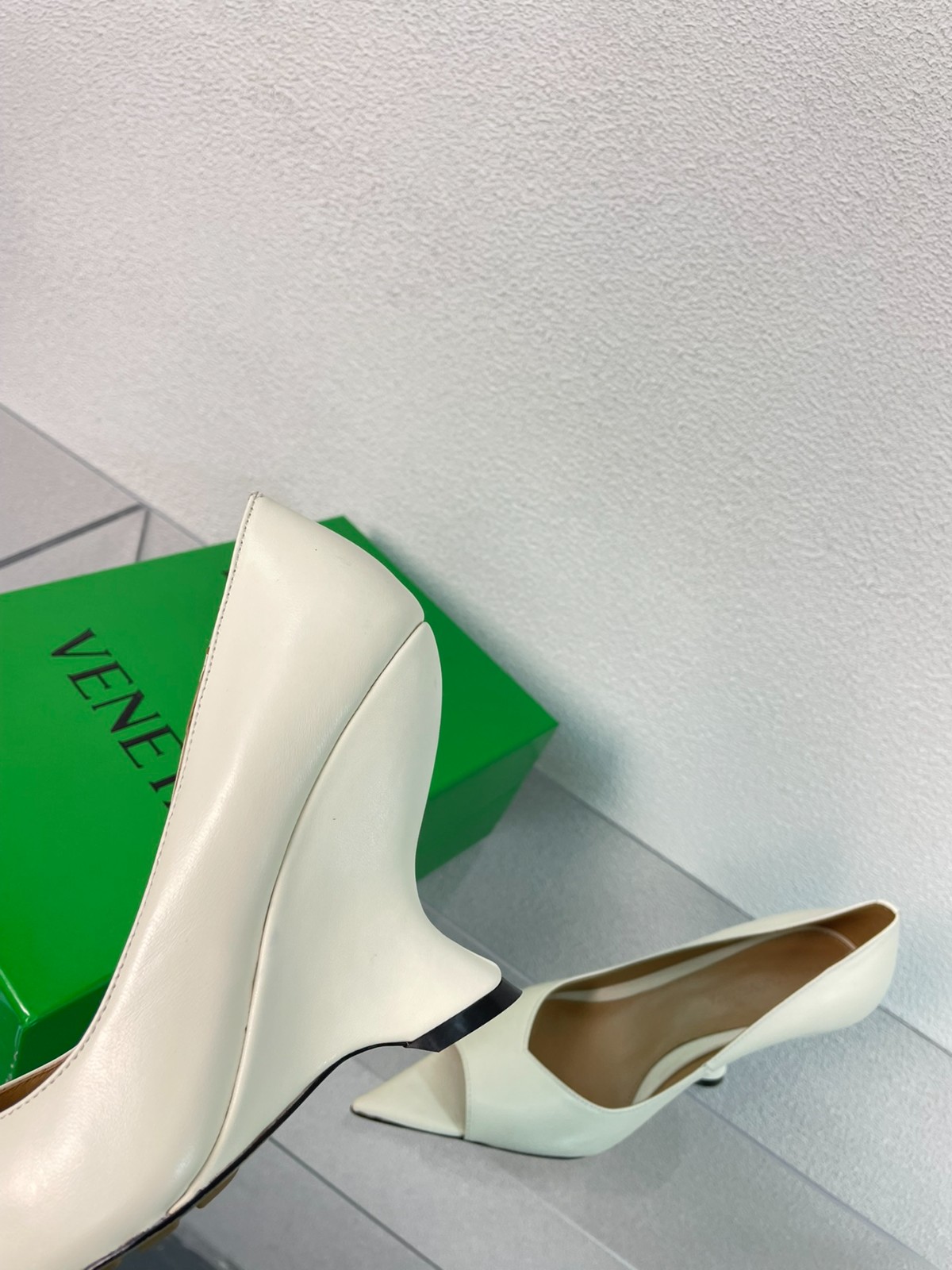 014 014#027-BV-Shoes-03-2023SS