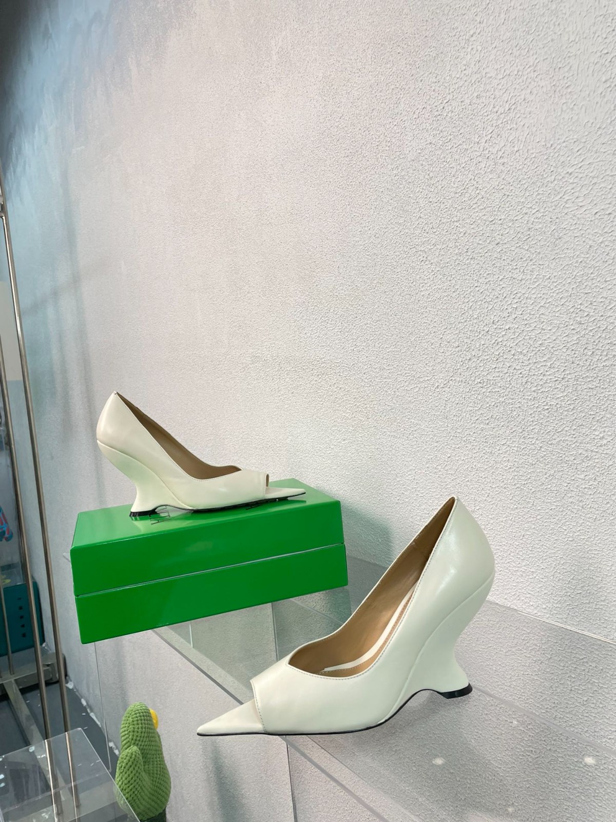 014 014#027-BV-Shoes-03-2023SS