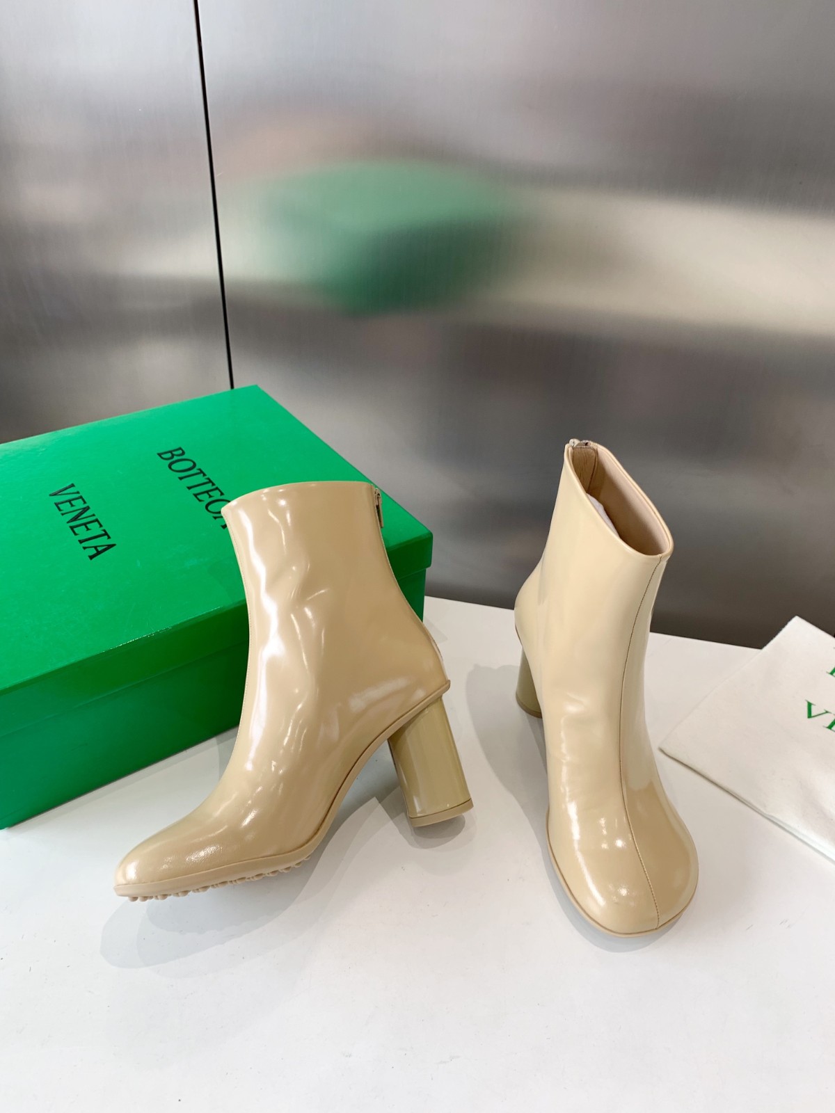 011 011#027-BV-Shoes-03-2023SS