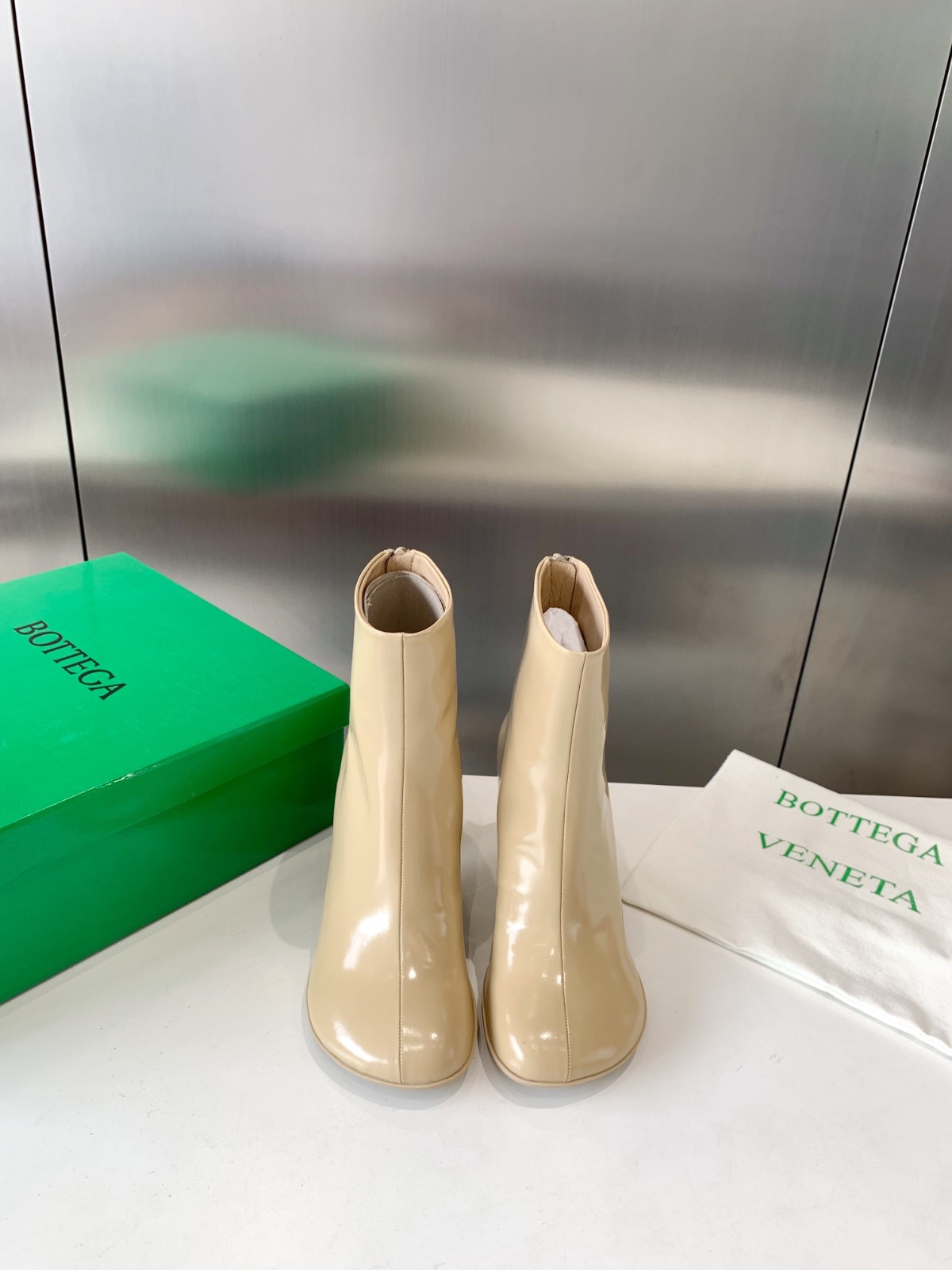 011 011#027-BV-Shoes-03-2023SS