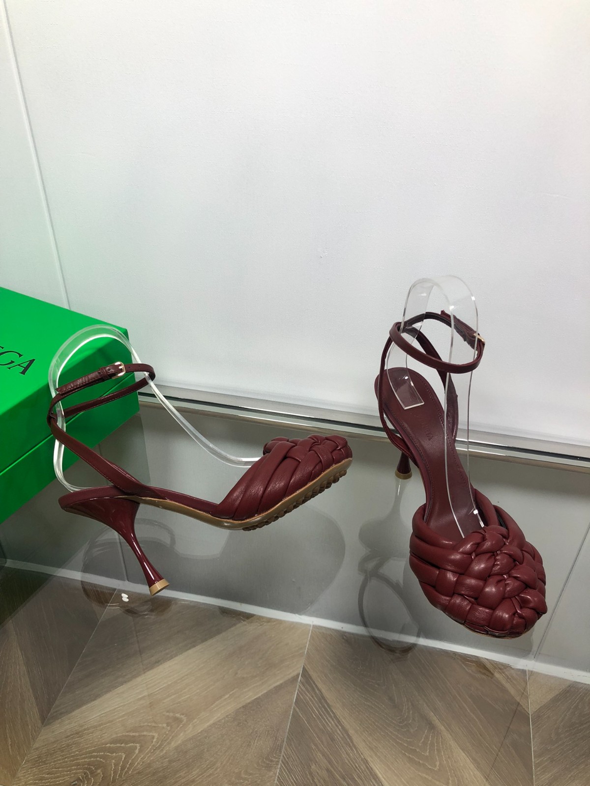 010 010#027-BV-Shoes-03-2023SS