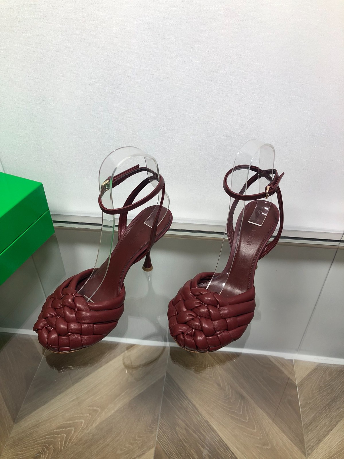 010 010#027-BV-Shoes-03-2023SS