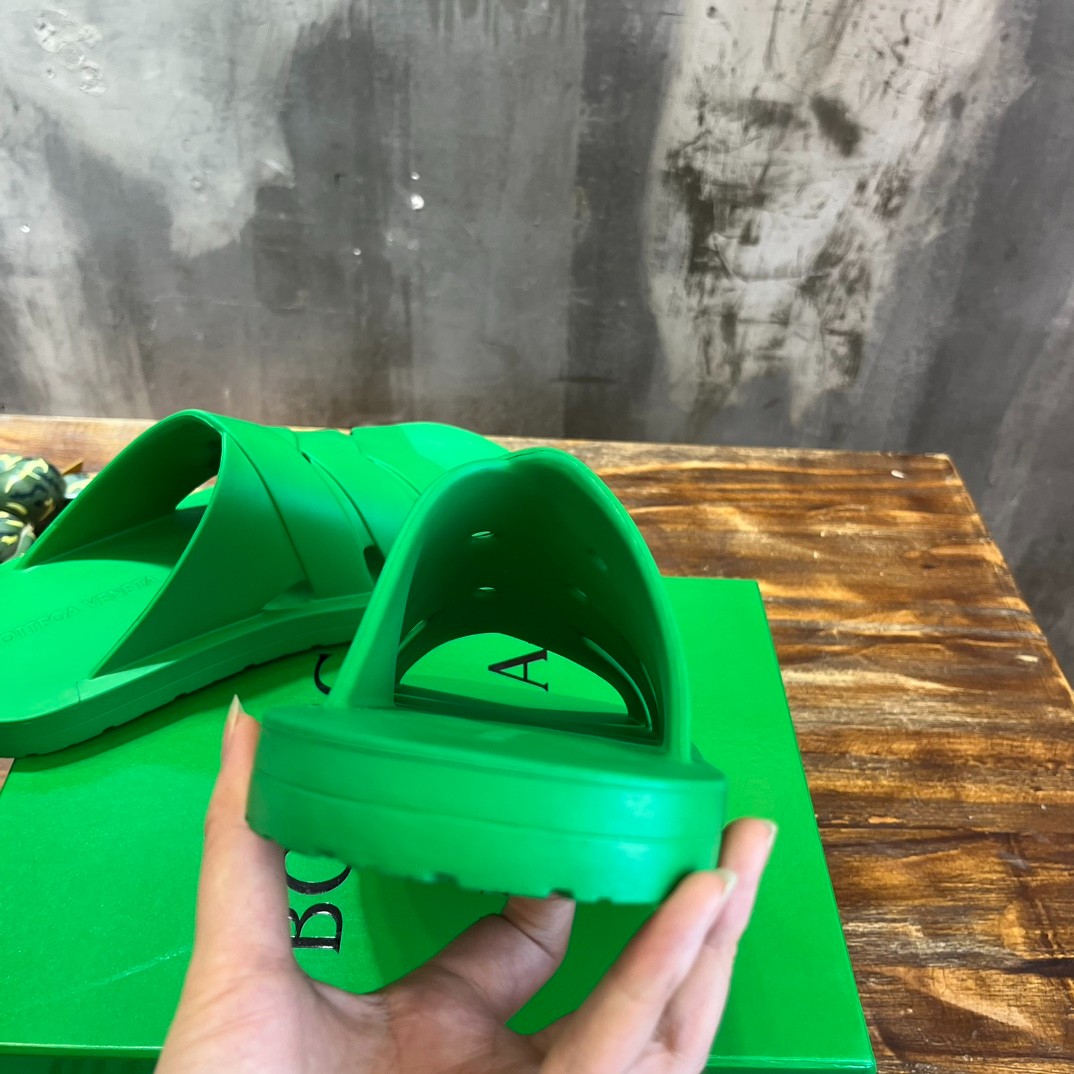 105 23123099 SIZE 39-45