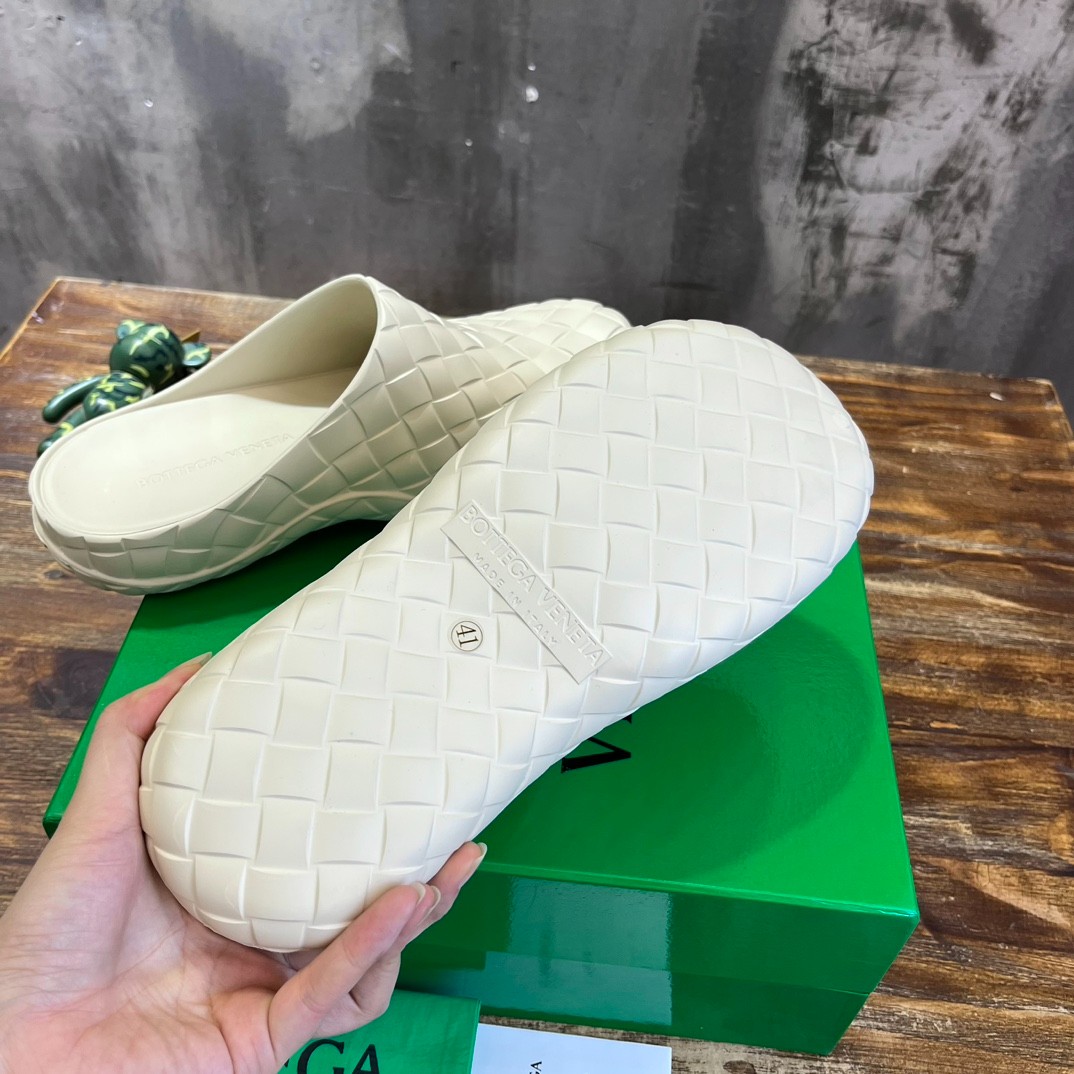 100 26123095 SIZE 39-45