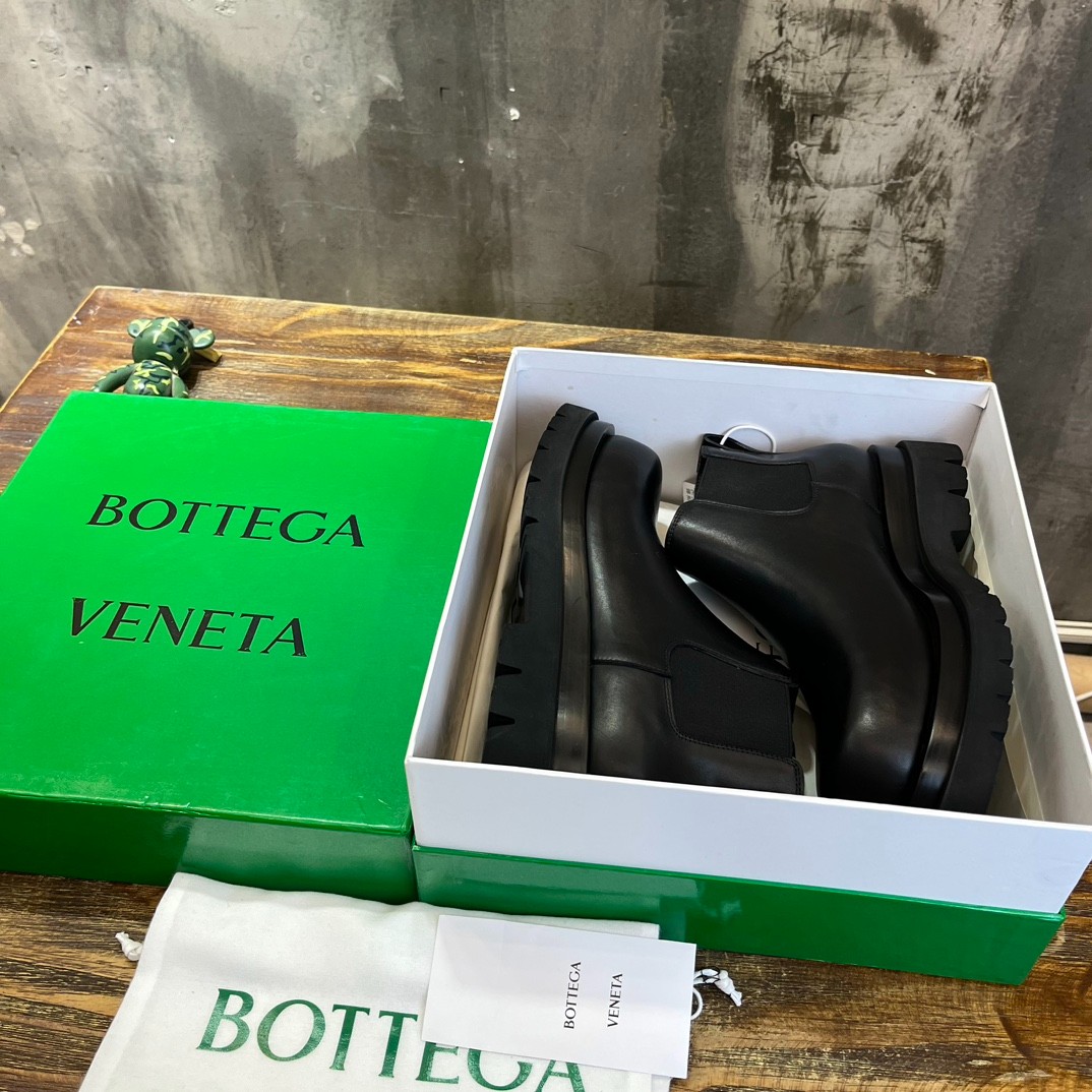040 61123176 SIZE 38-46