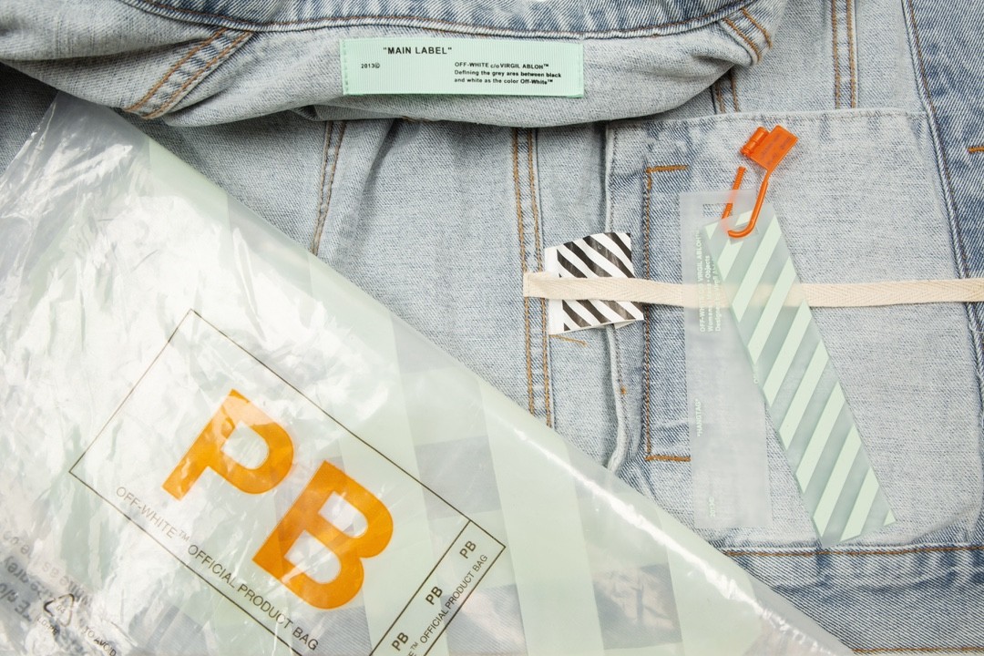 299 055#015-OFF WHITE-01-2023SS