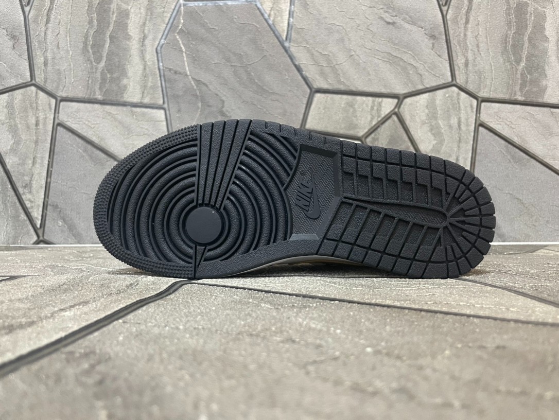 292 047#015-OFF WHITE-01-2023SS