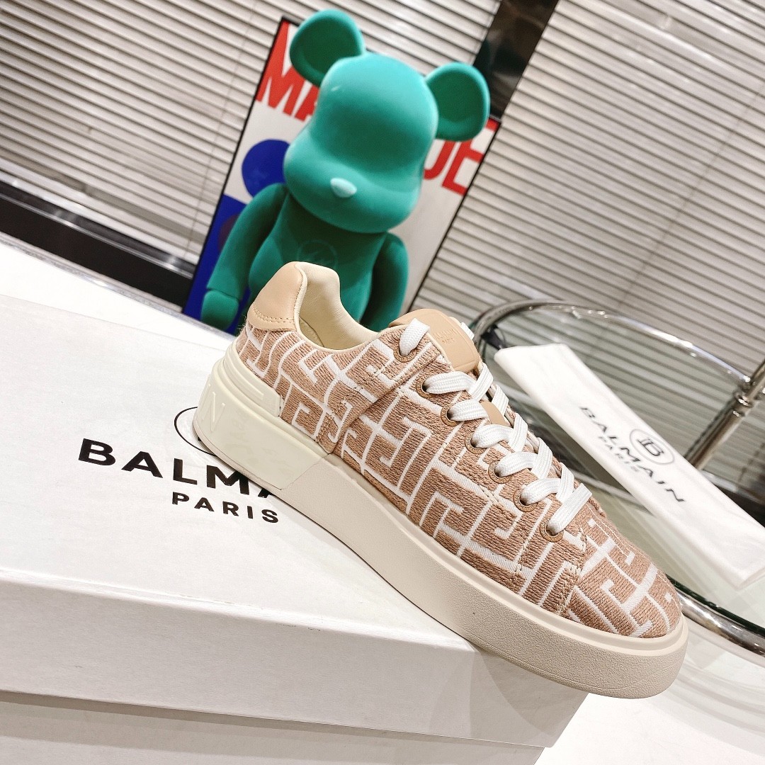176 054#126-Balmain-01-2023SS