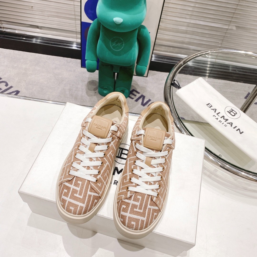 176 054#126-Balmain-01-2023SS