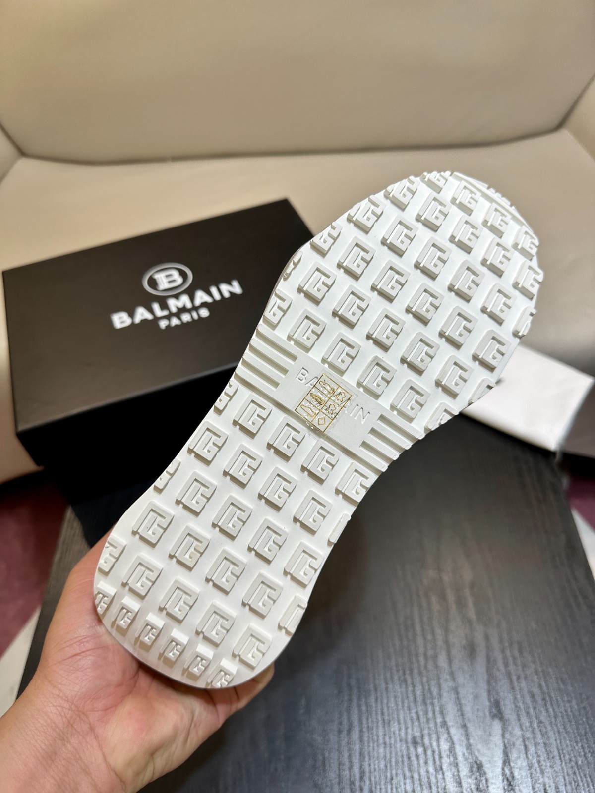 164 035#126-Balmain-01-2023SS