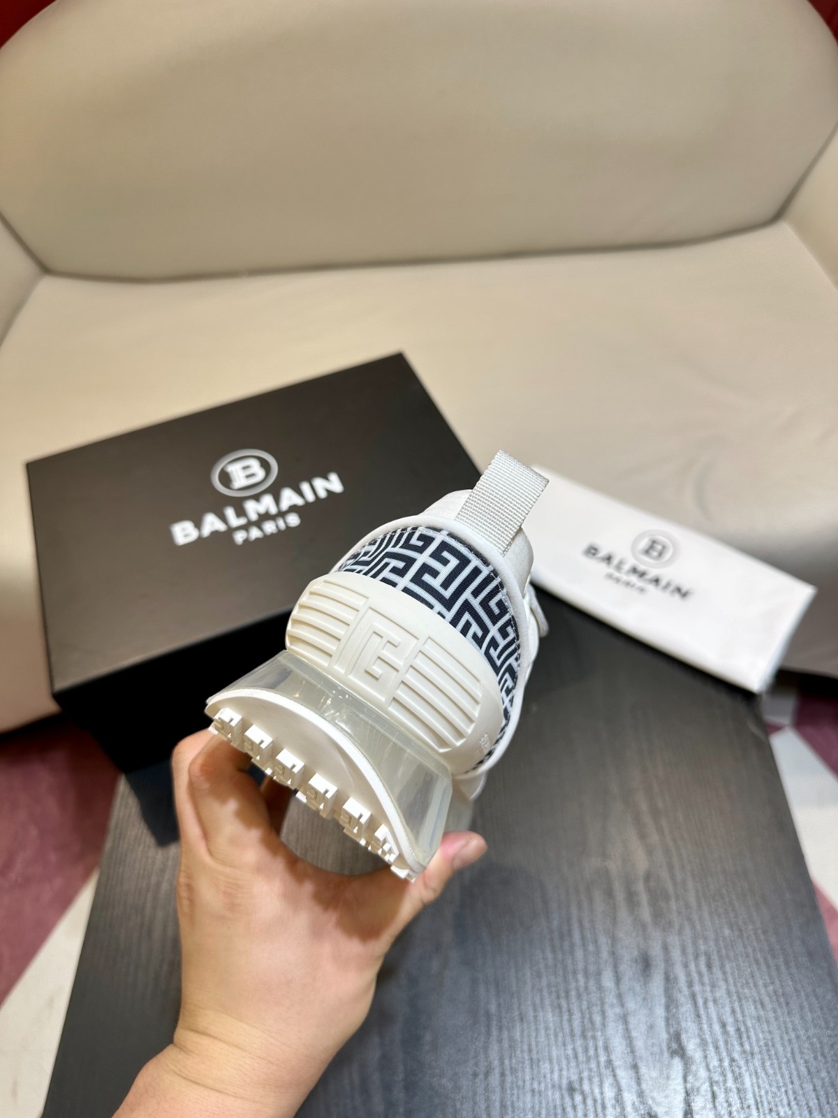 164 035#126-Balmain-01-2023SS