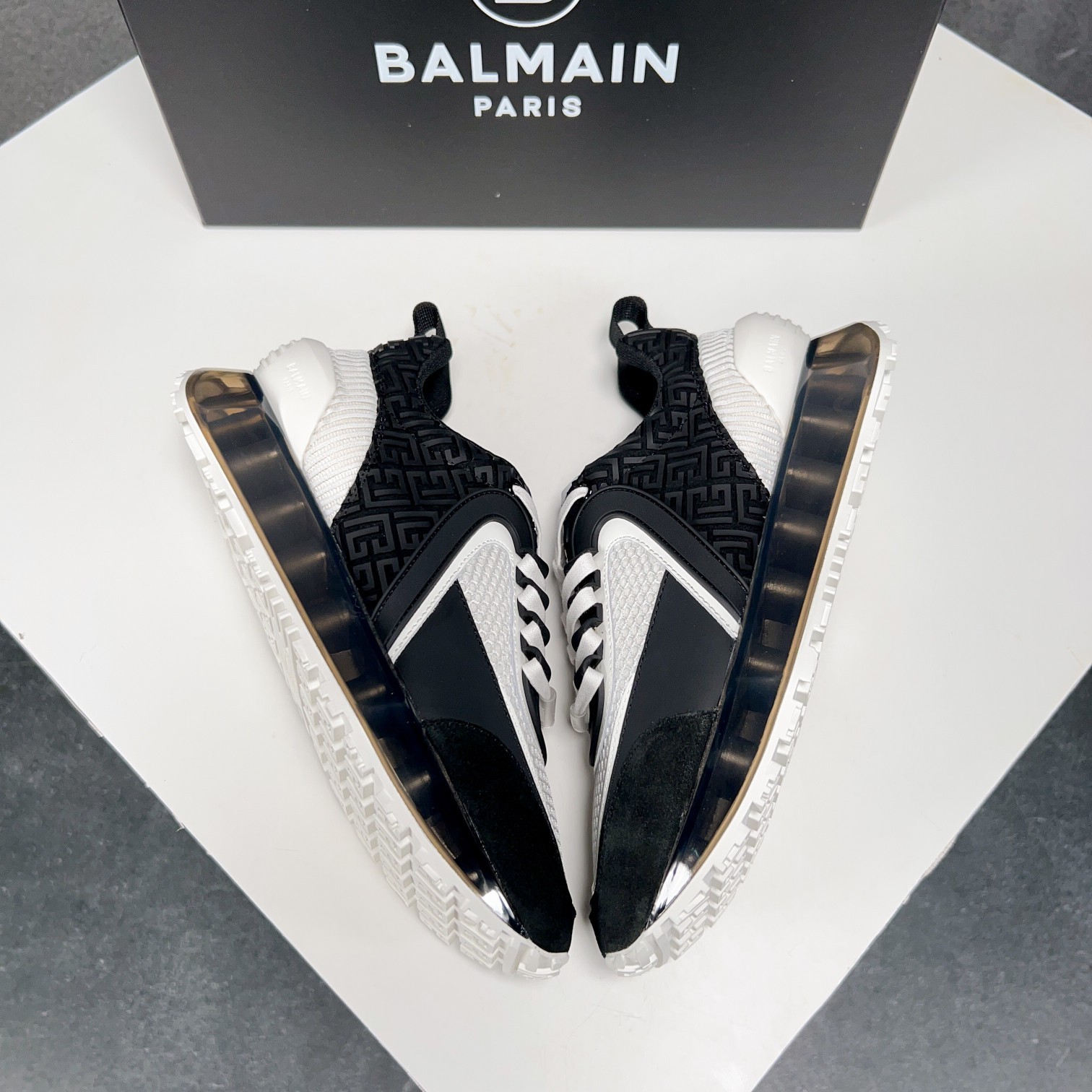 097 036#126-Balmain-01-2023SS