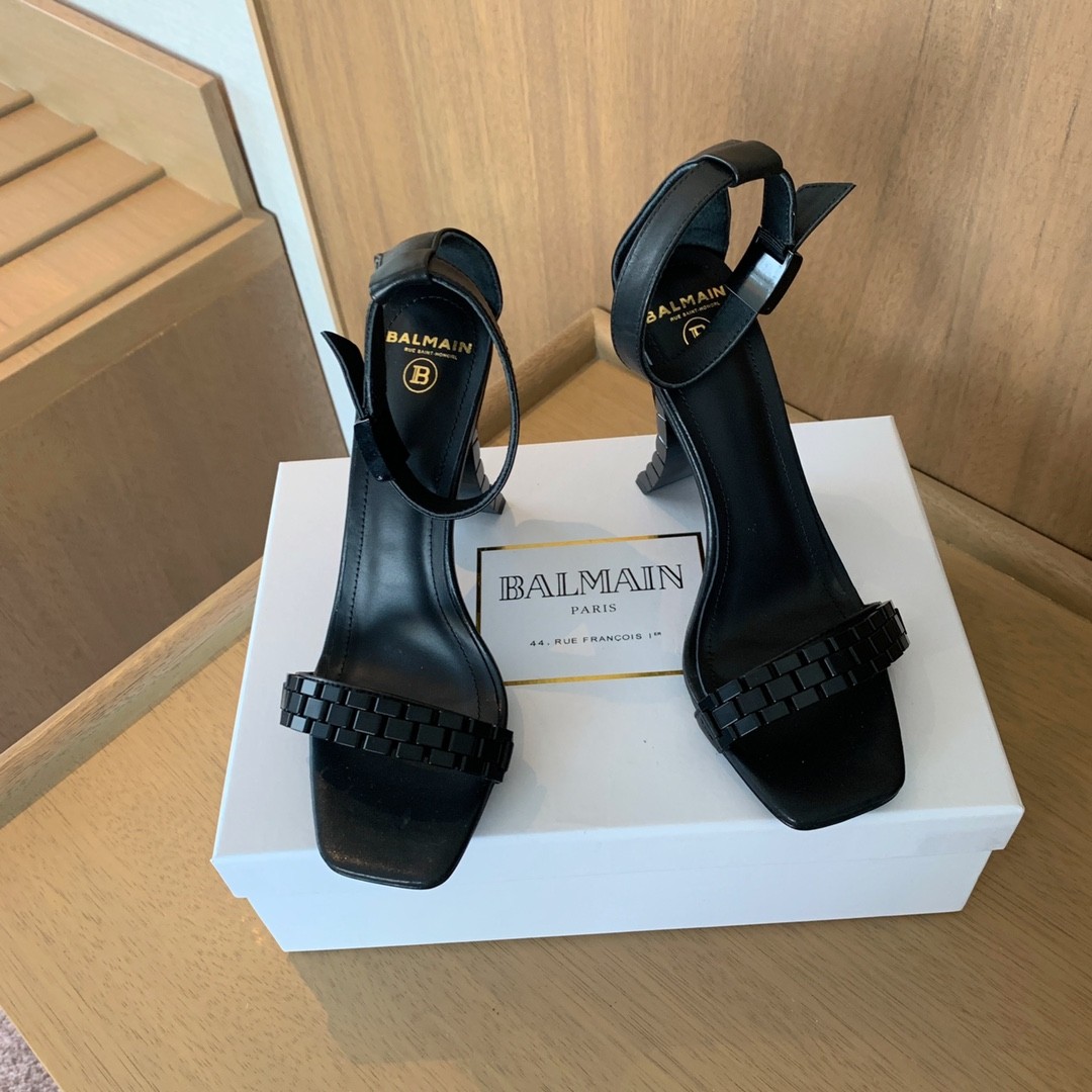 082 018#126-Balmain-01-2023SS