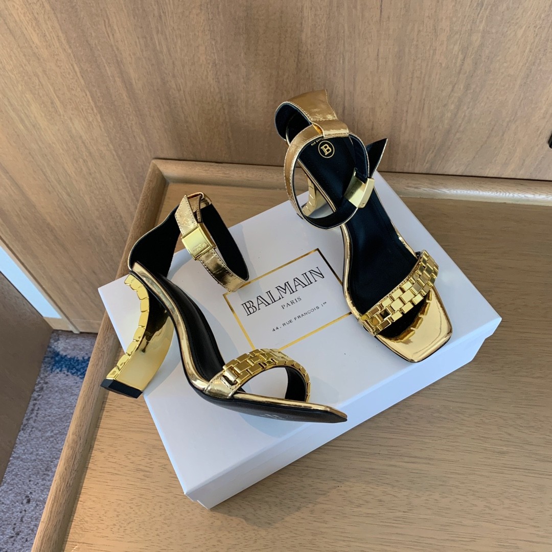 081 017#126-Balmain-01-2023SS