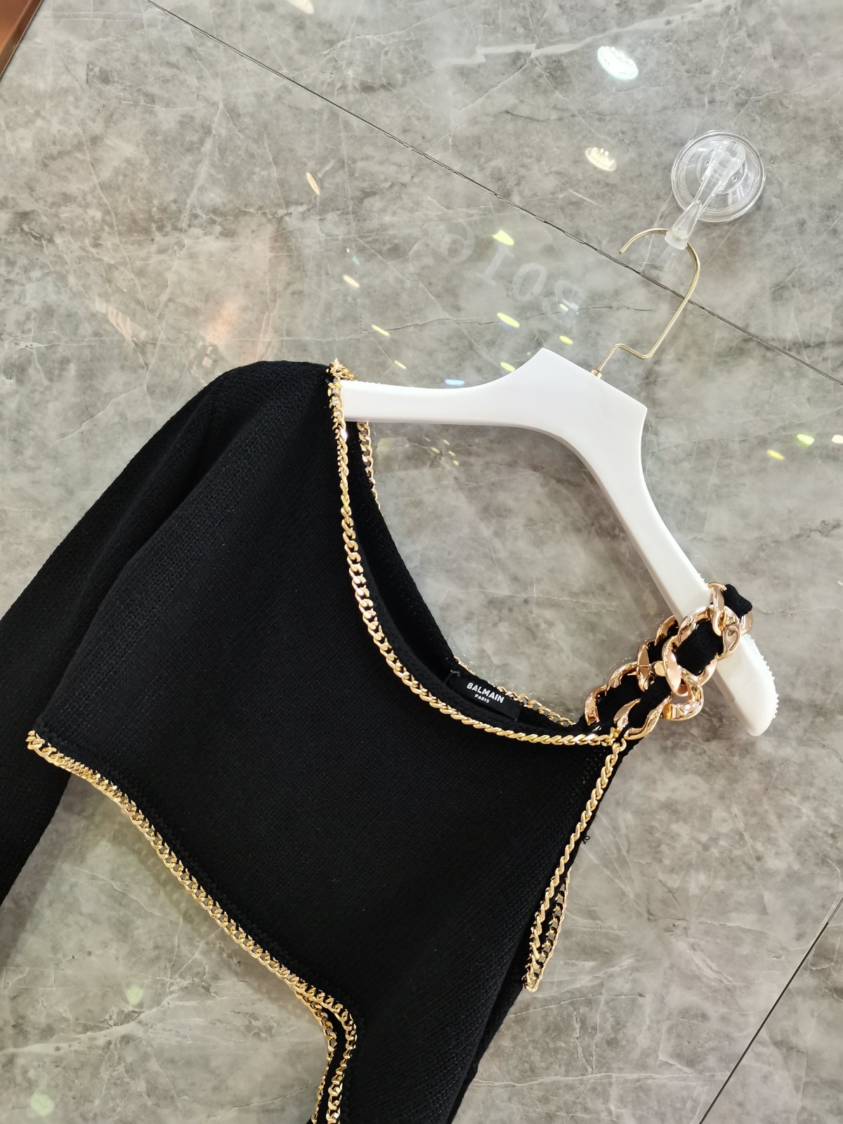 069 001#126-Balmain-01-2023SS