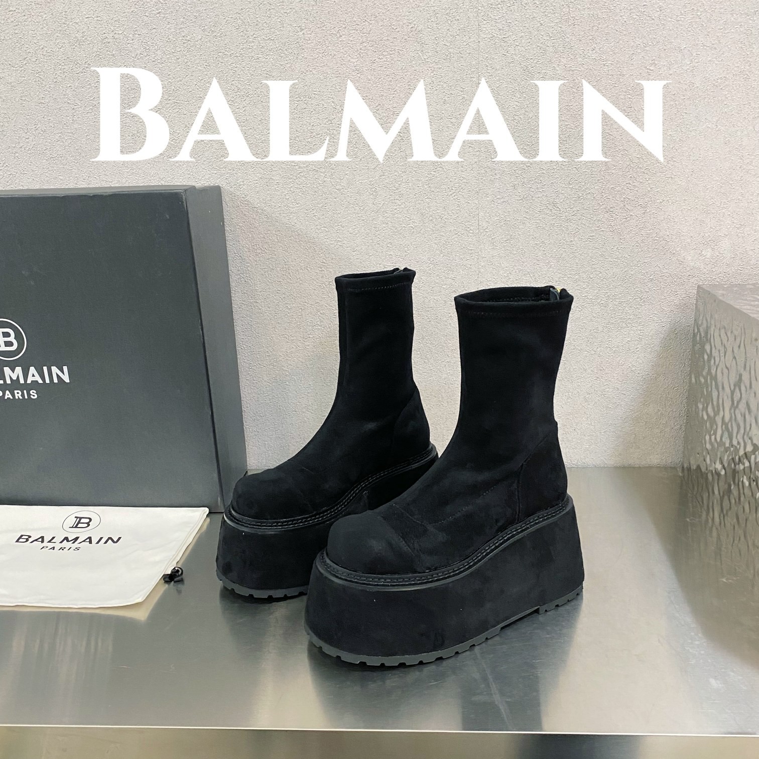 054 054#126-Balmain-02-2023SS