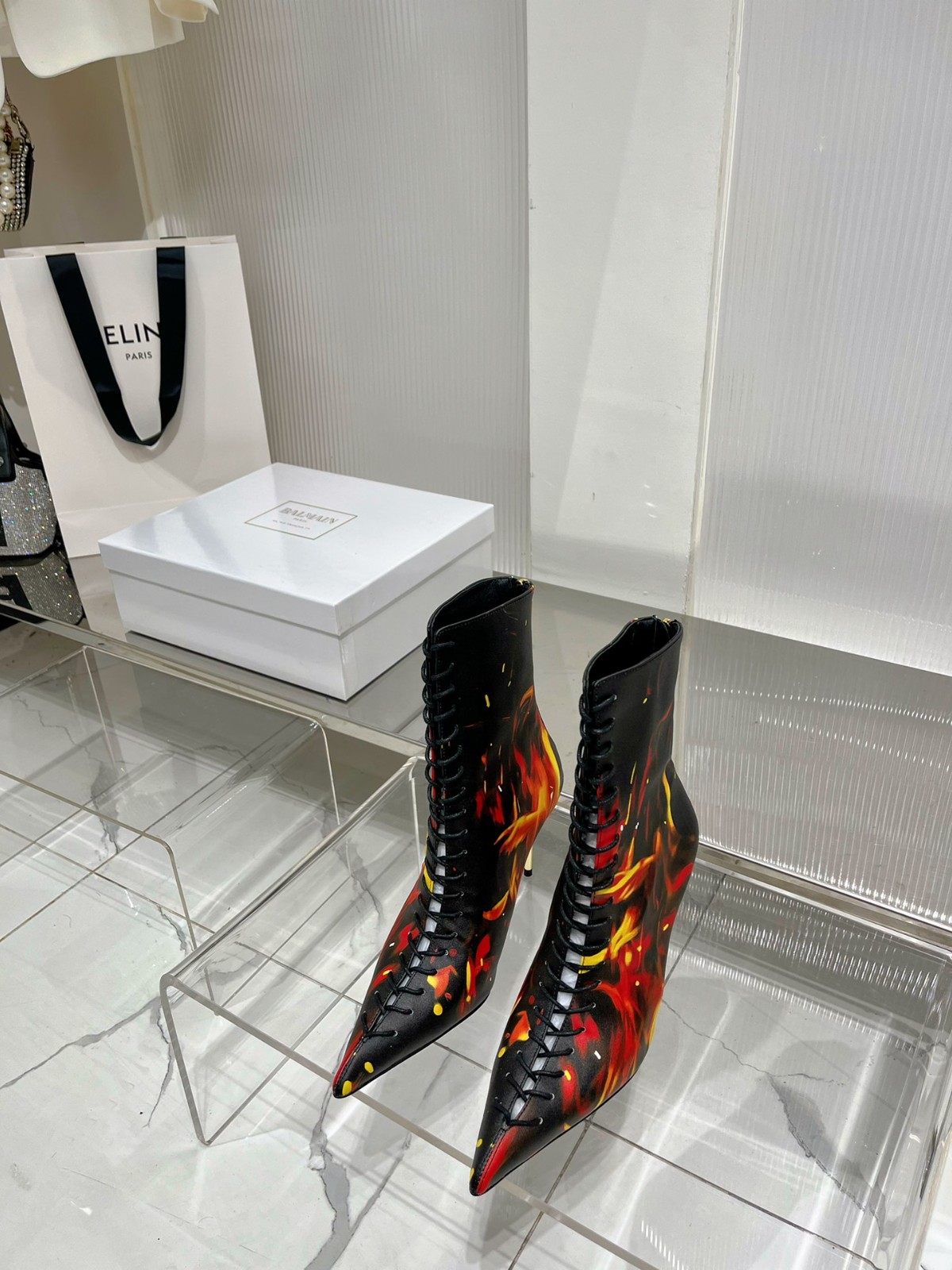 050 050#126-Balmain-02-2023SS