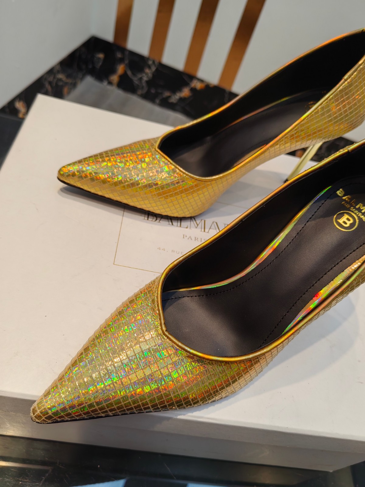 049 049#126-Balmain-02-2023SS