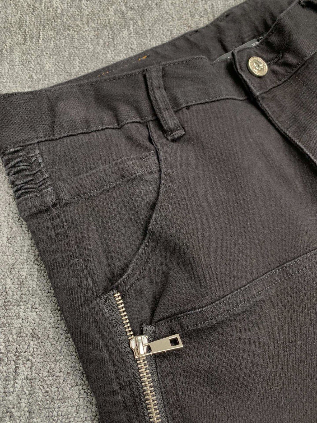 047 047#126-Balmain-02-2023SS
