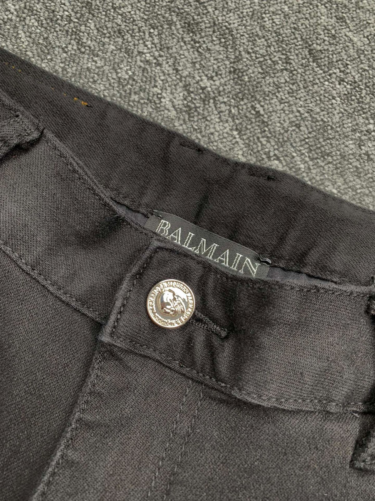 047 047#126-Balmain-02-2023SS
