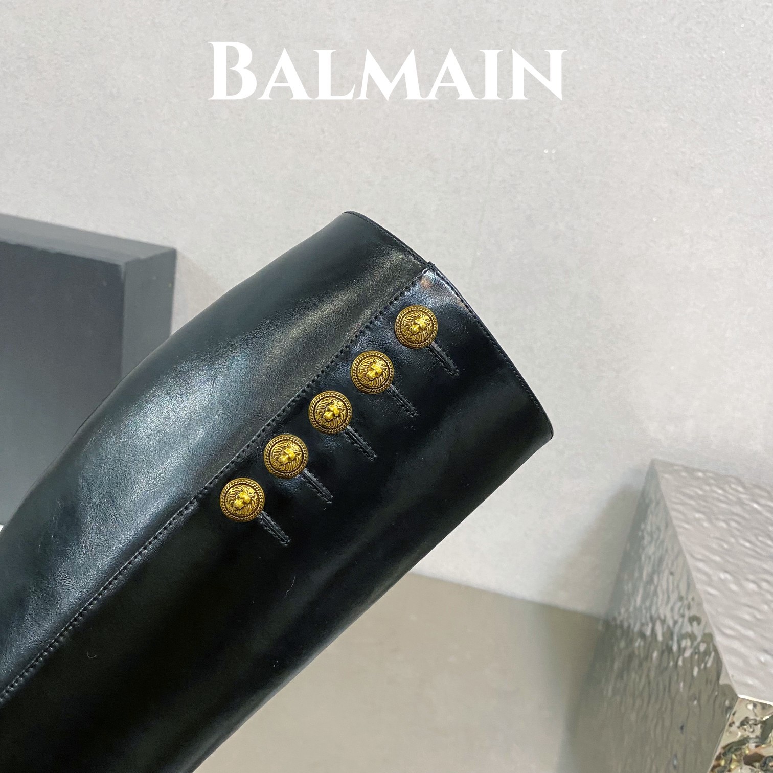 042 042#126-Balmain-02-2023SS