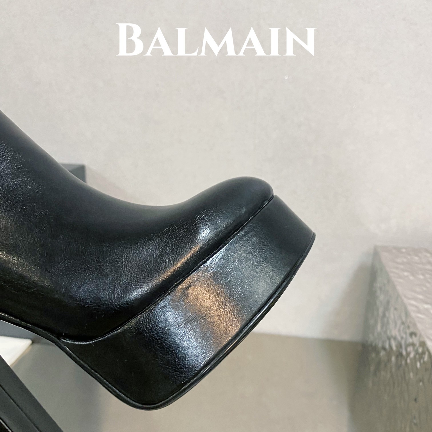 042 042#126-Balmain-02-2023SS