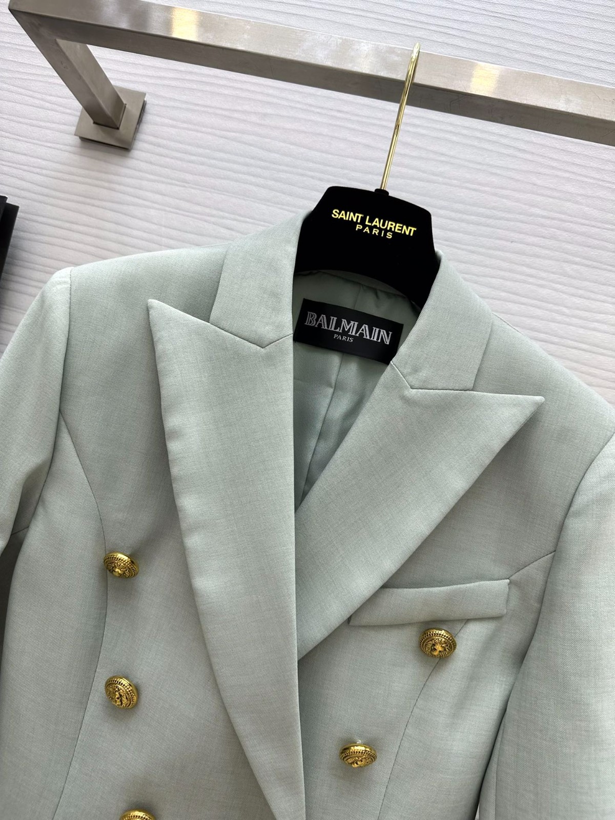 040 040#126-Balmain-02-2023SS