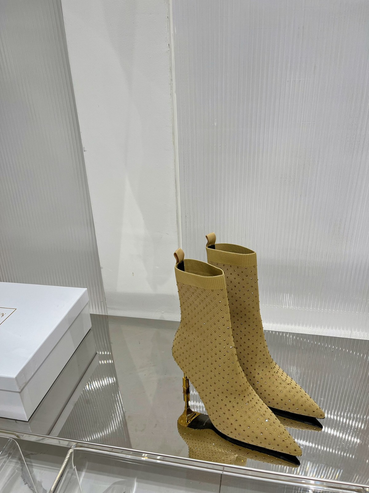 038 038#126-Balmain-02-2023SS