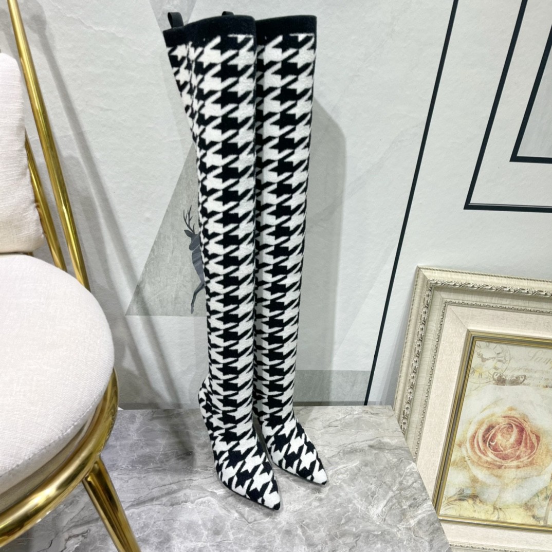 037 037#126-Balmain-02-2023SS