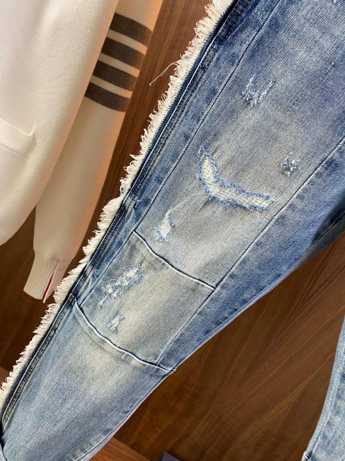 020 020#126-Balmain-02-2023SS