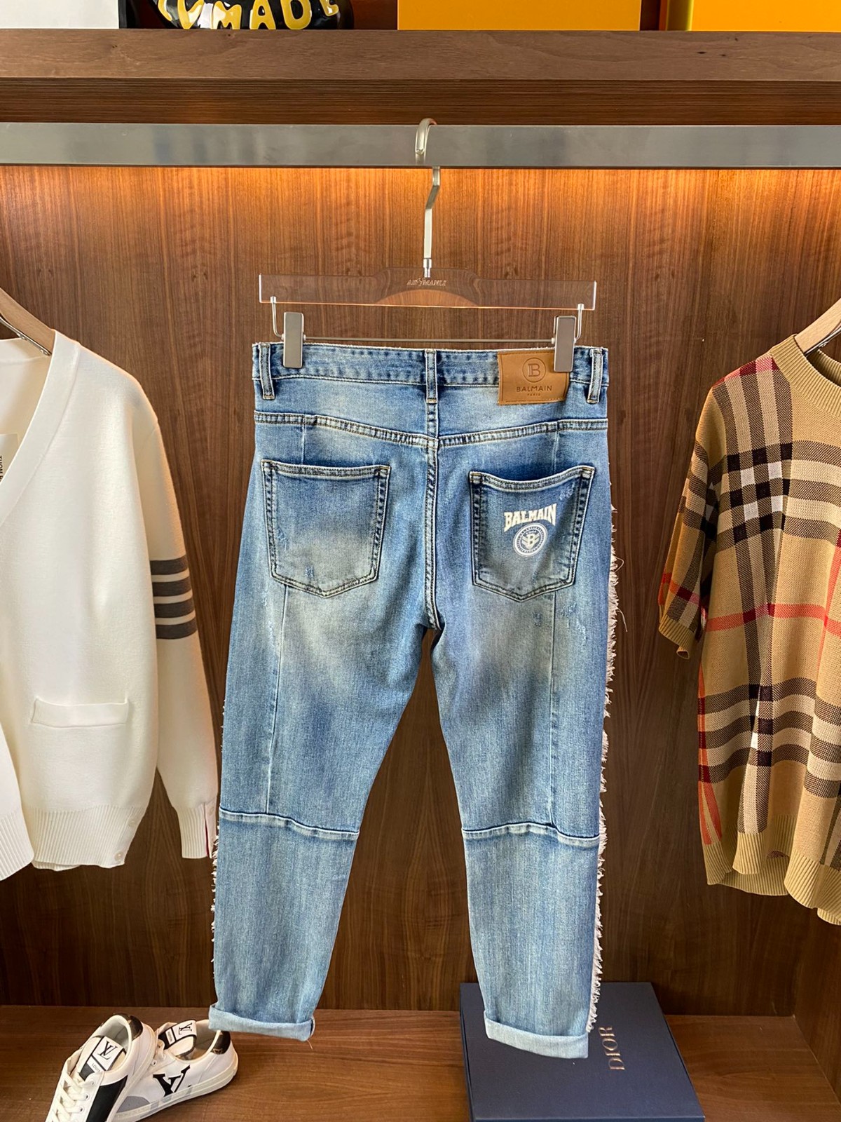 020 020#126-Balmain-02-2023SS