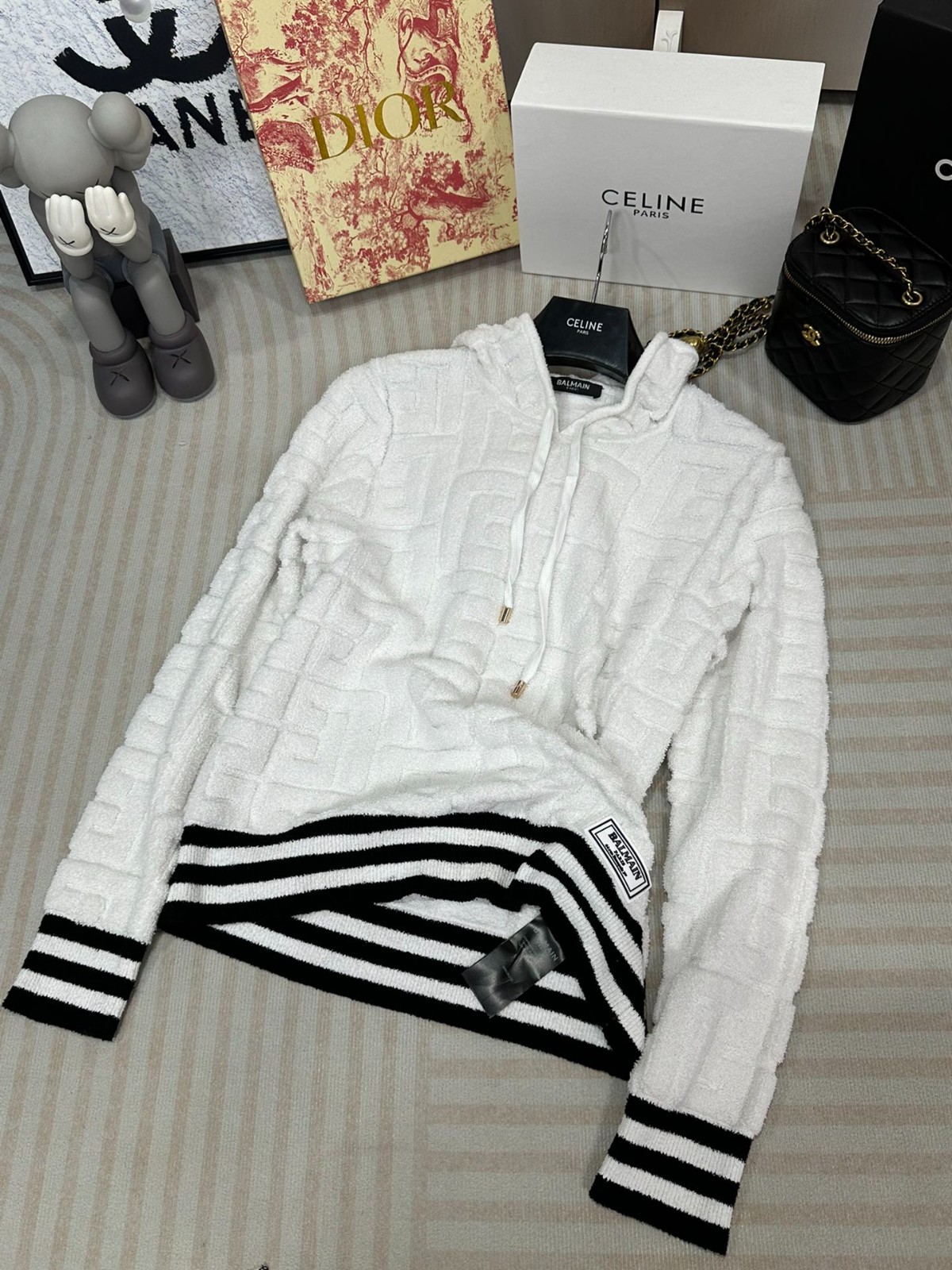 017 017#126-Balmain-02-2023SS