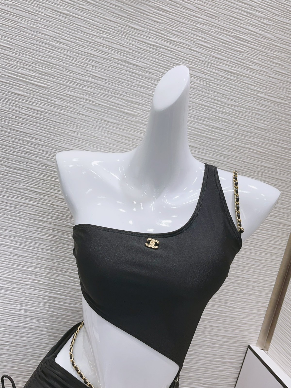 329 114#308 Ladies-Clothing-Yupoo-2023SS