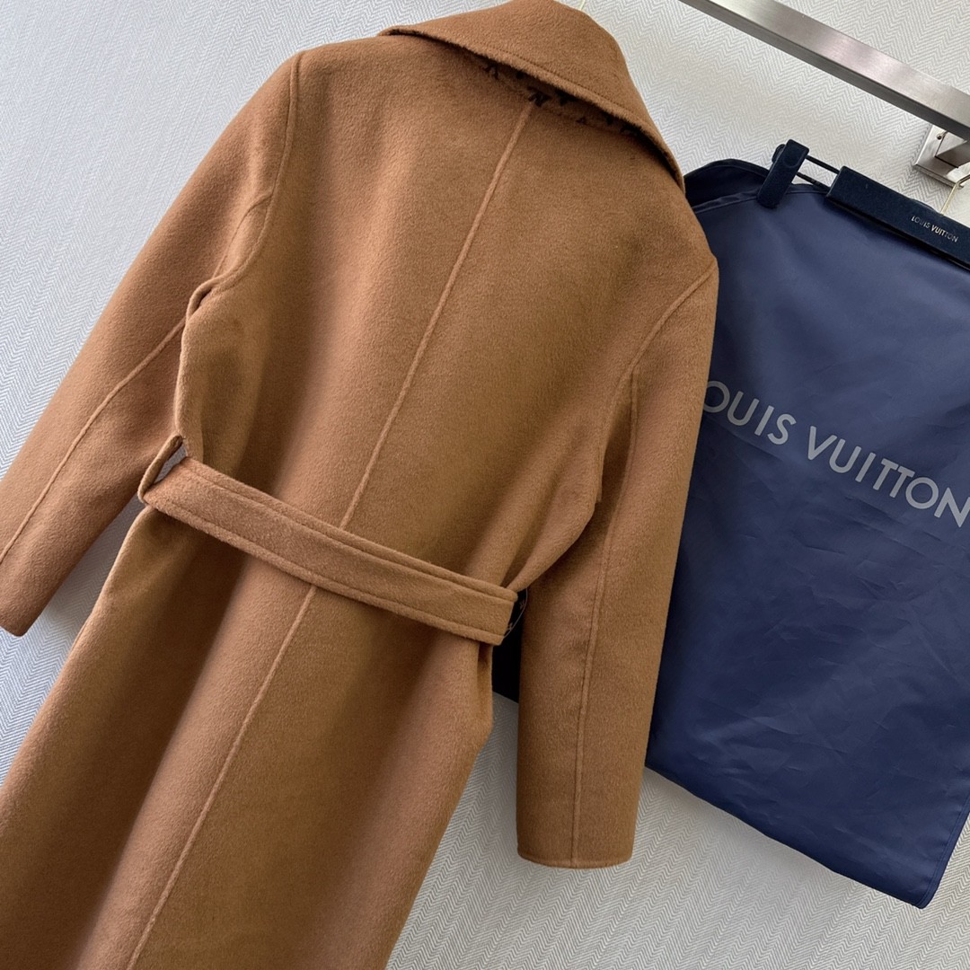 324 083#308 Ladies-Clothes-01-Yupoo-2023SS