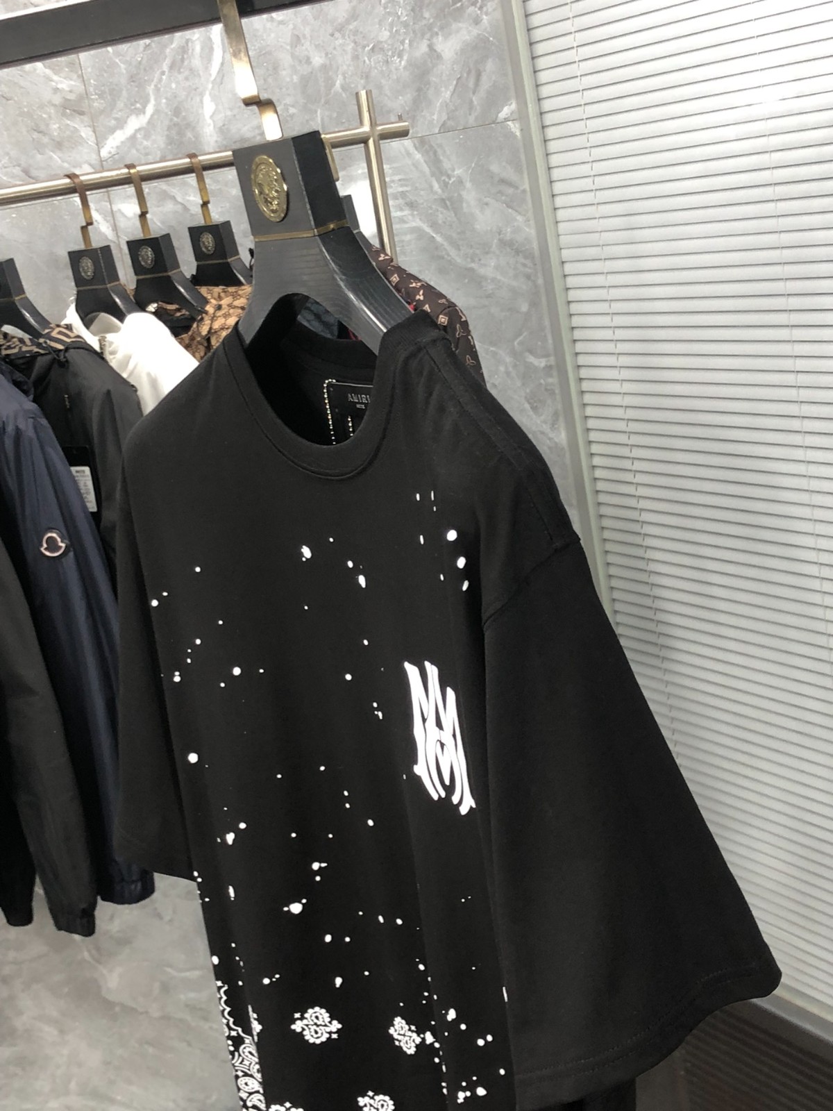 261 059#119-Amiri-01-2023SS
