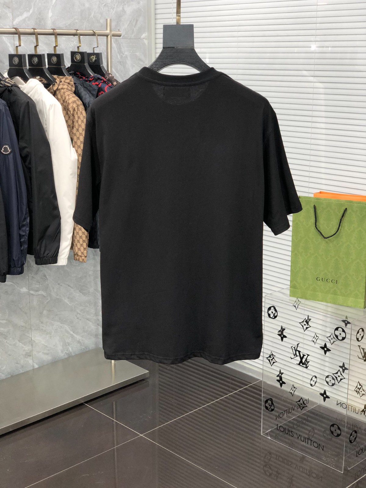 258 056#119-Amiri-01-2023SS