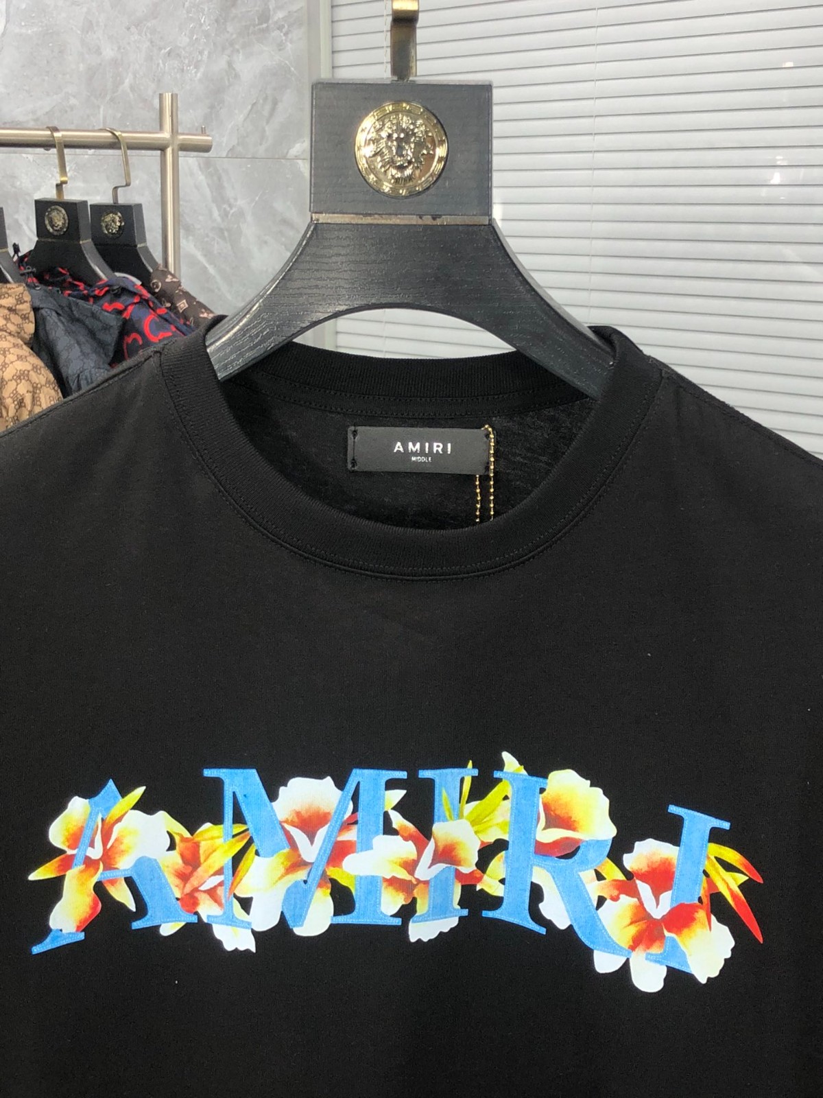 258 056#119-Amiri-01-2023SS