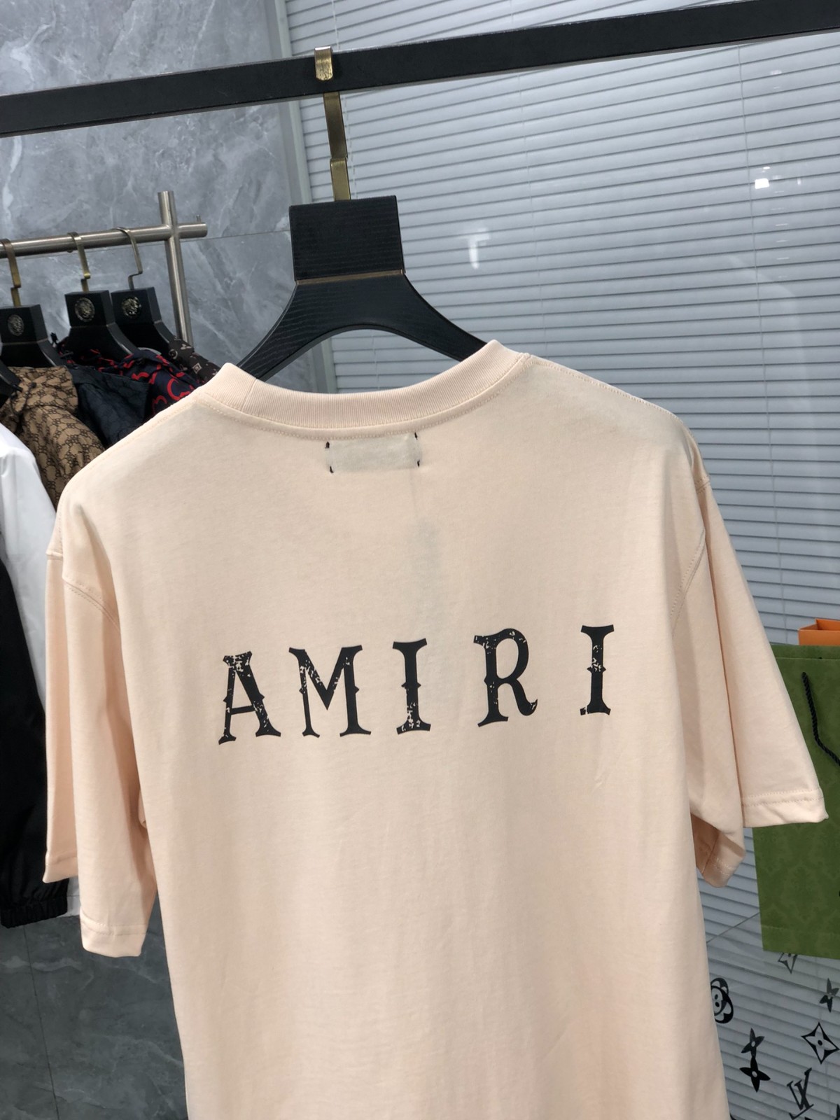 253 051#119-Amiri-01-2023SS