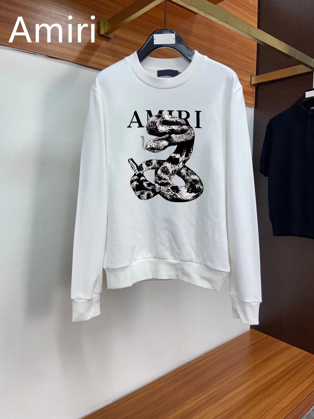246 042#119-Amiri-01-2023SS