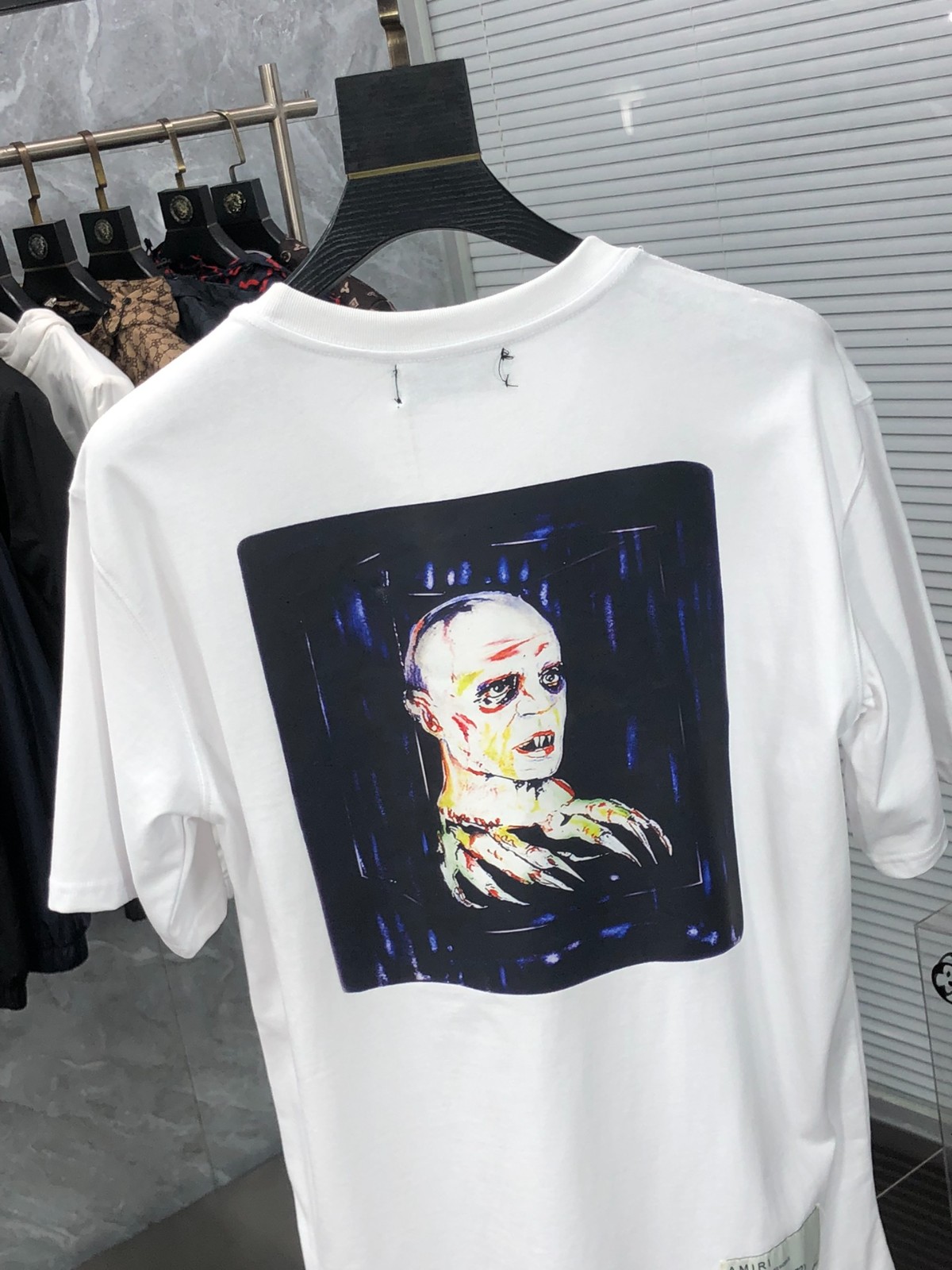 234 029#119-Amiri-01-2023SS