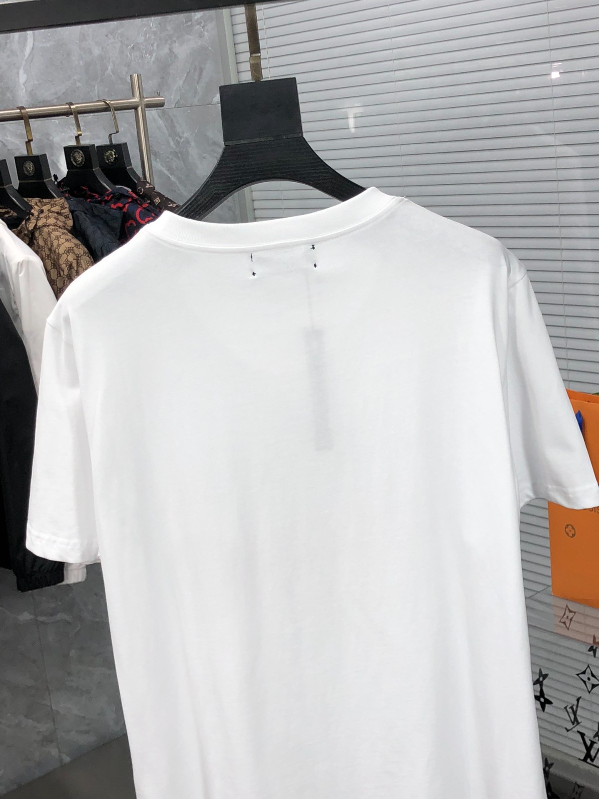 216 002#119-Amiri-01-2023SS