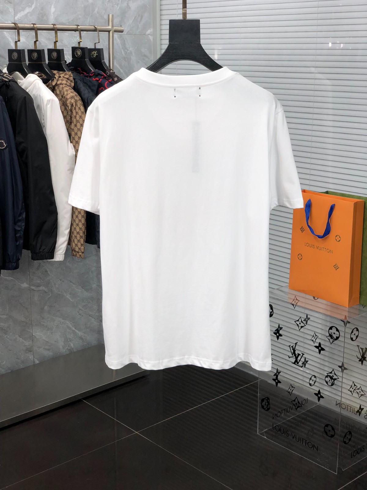 216 002#119-Amiri-01-2023SS