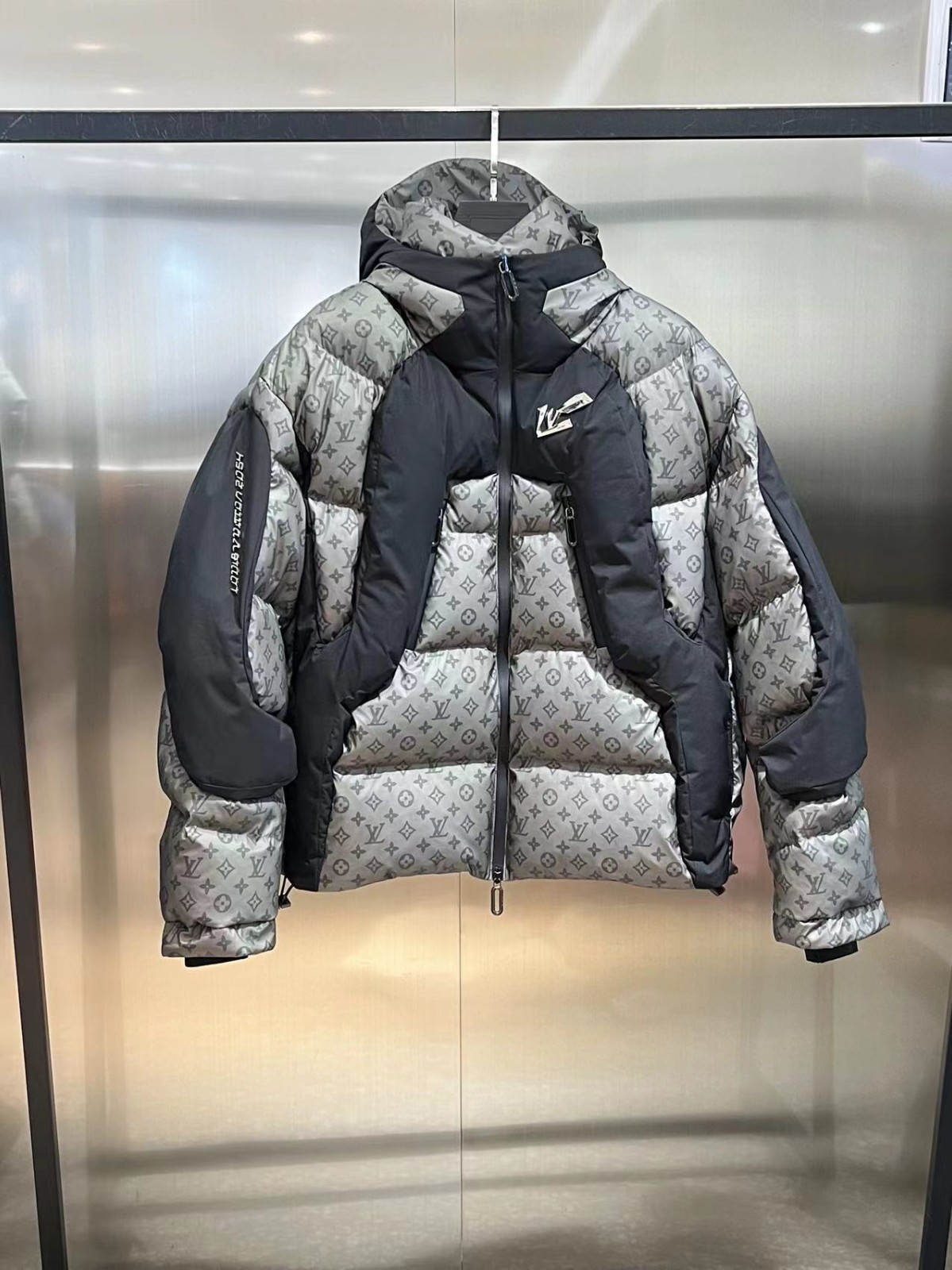 118 033#101-LV-Clothes-07-2023SS