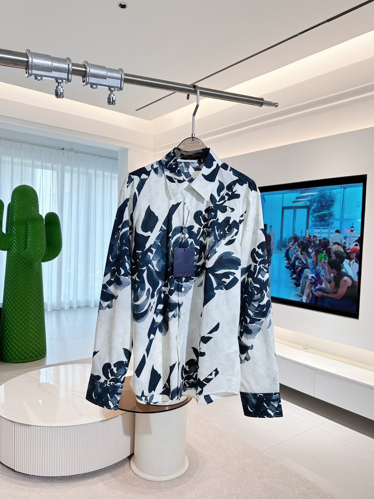 109 024#101-LV-Clothes-07-2023SS
